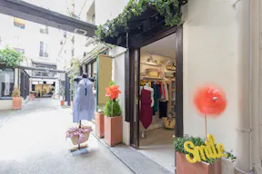 Charming Boutique near Louvre - Image 0