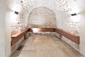 Unique Space on Île Saint-Louis - Image 2