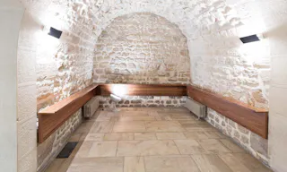 Unique Space on Île Saint-Louis - Image 2