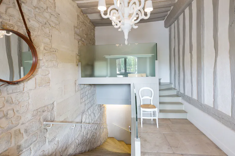 Unique Space on Île Saint-Louis - Image 3