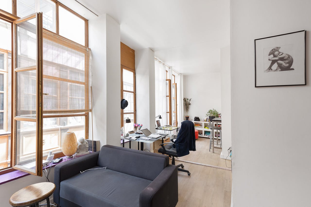 Charming Boutique in Paris 2nd - Image 1