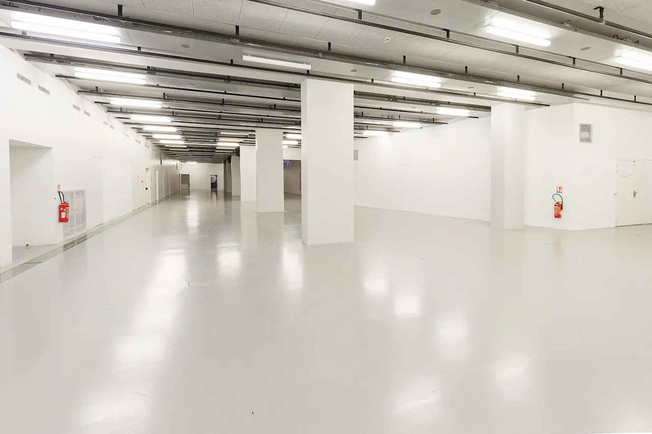 Exhibition Space in Réaumur - Image 0
