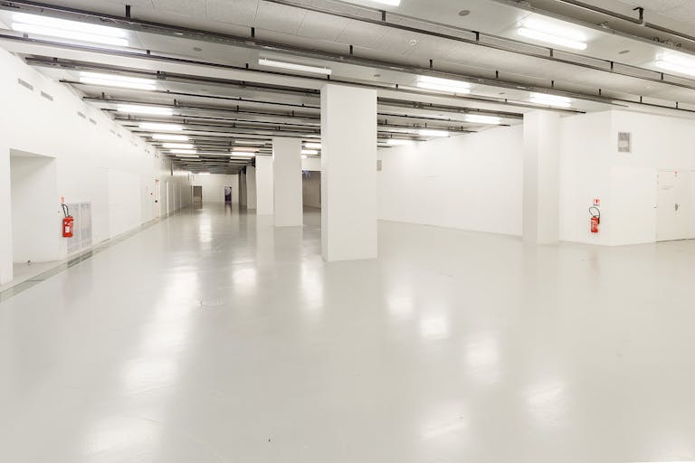 Exhibition Space in Réaumur - Image 0