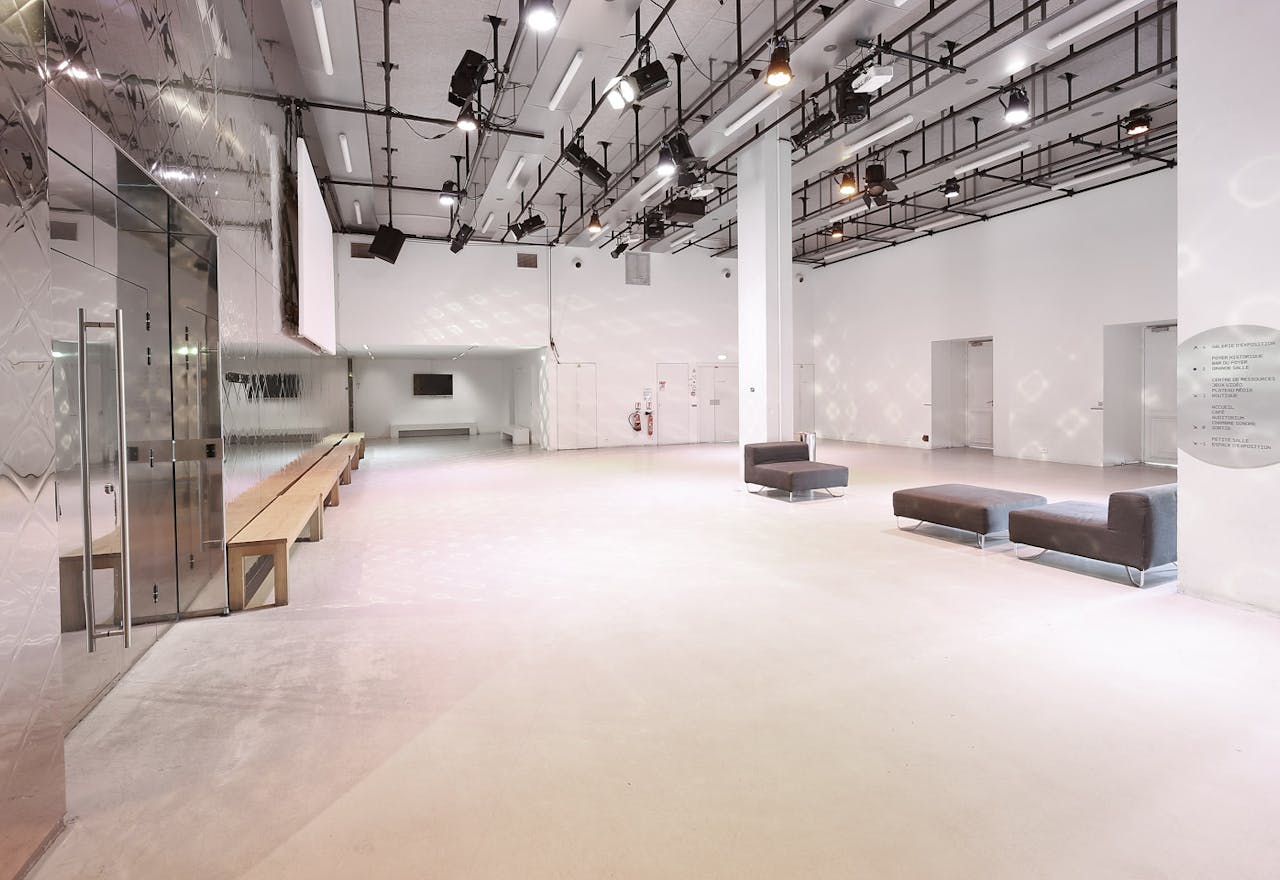 Modern Event Space in Réaumur - Image 0