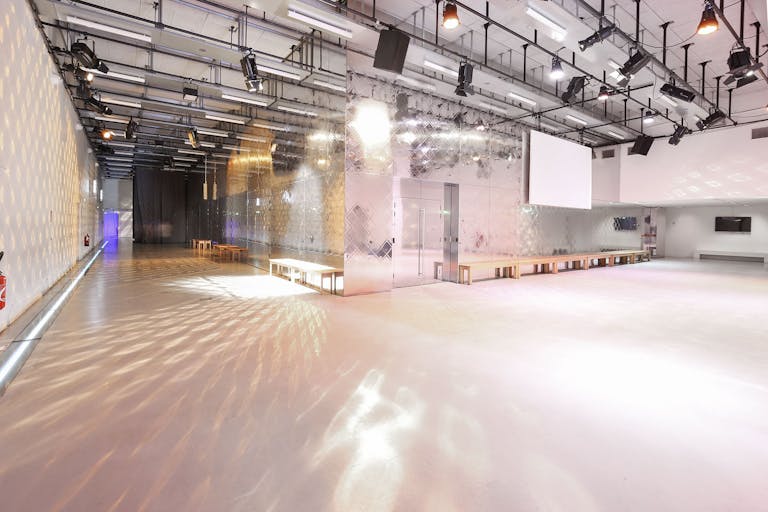 Modern Event Space in Réaumur - Image 1