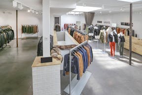 Bright Le Marais Fashion Showroom - Image 0