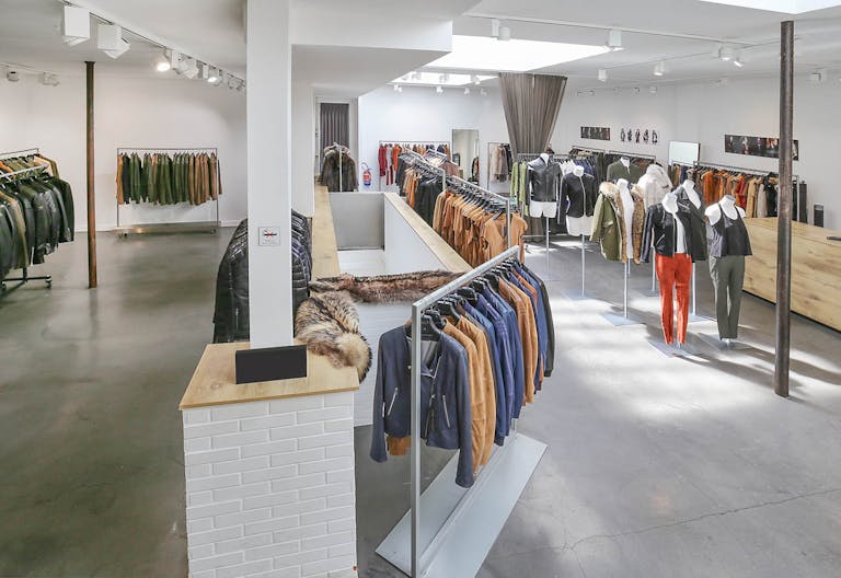 Bright Le Marais Fashion Showroom - Image 0