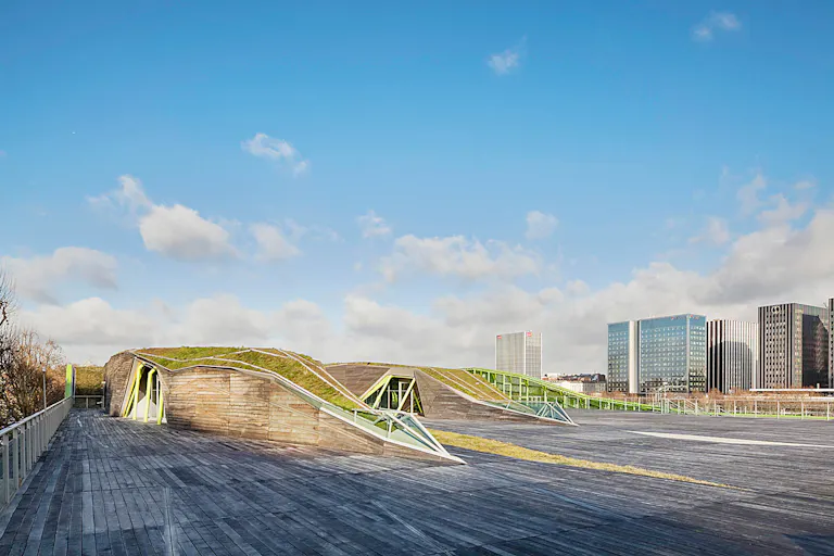 Amazing Rooftop Along the Seine - Image 1