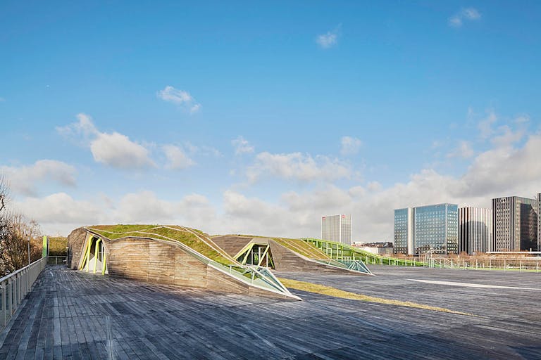 Amazing Rooftop Along the Seine - Image 1