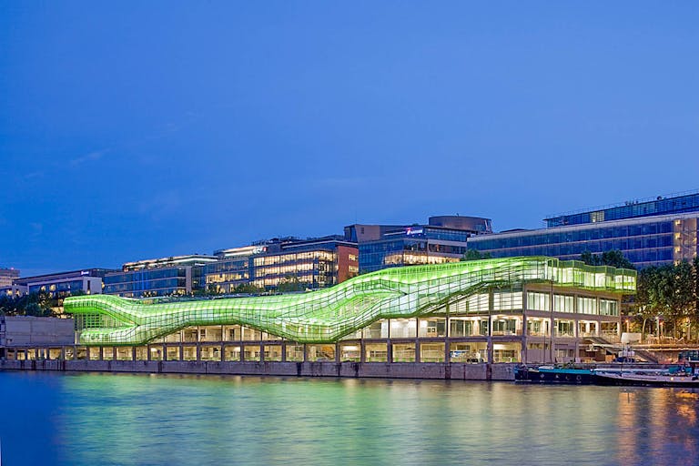 Amazing Rooftop Along the Seine - Image 3
