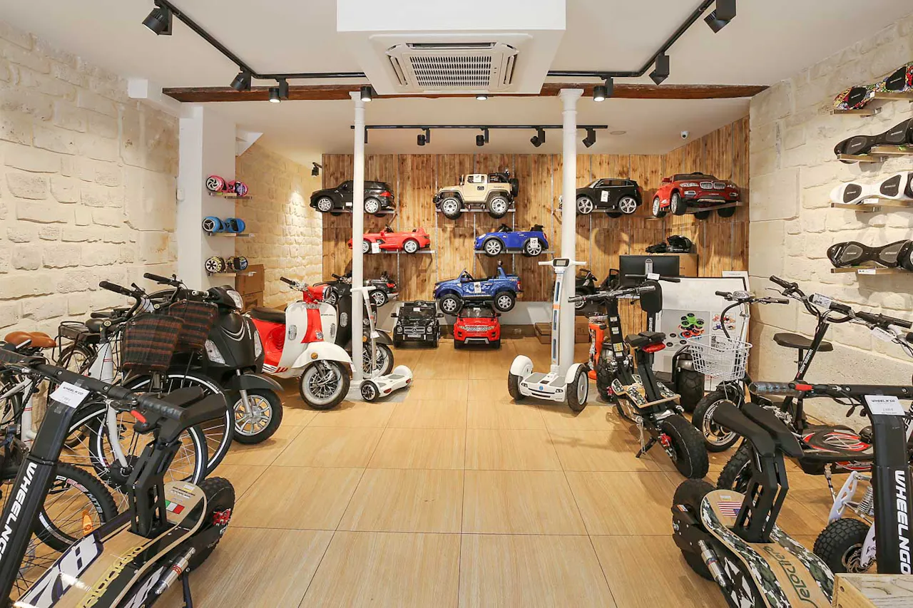 Le Marais Pop-Up Retail Space - Image 1