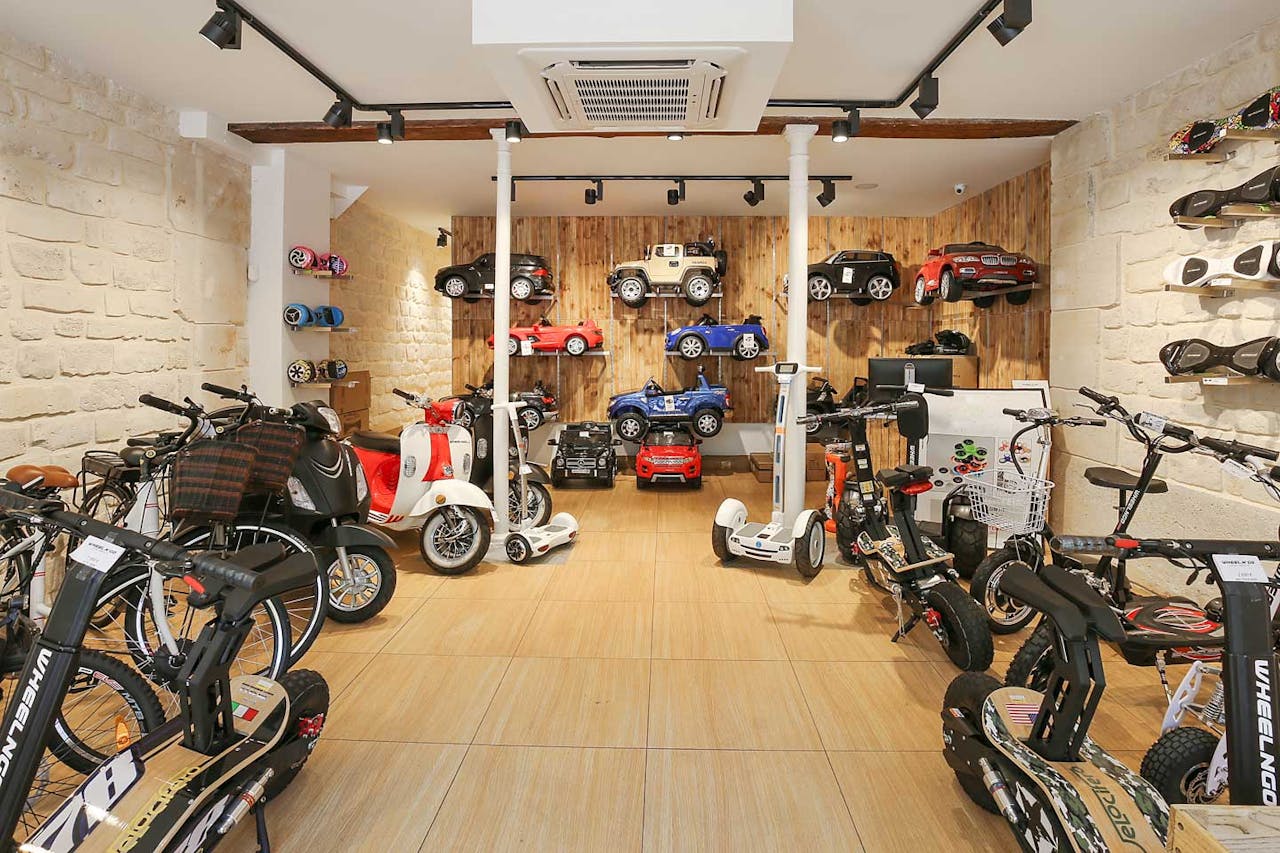 Le Marais Pop-Up Retail Space - Image 1