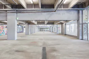 Industrial Venue in Austerlitz - Image 1