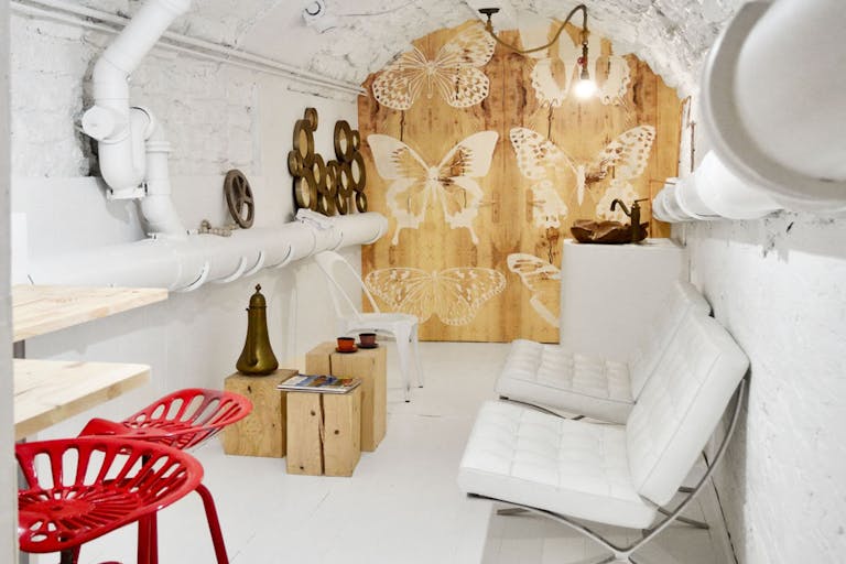 Unique Space in Paris 10th - Image 3