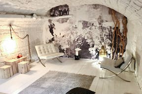 Unique Space in Paris 10th - Image 5