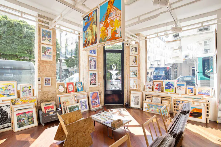 Pop-Up Shop Near République - Image 0