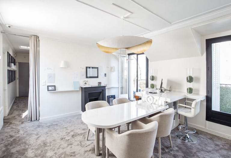 Modern Opéra Loft Space - Image 1