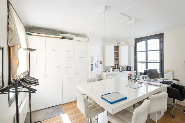 Modern Opéra Loft Space - Image 2
