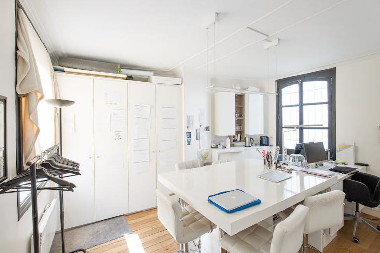 Modern Opéra Loft Space - Image 2