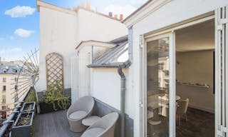 Modern Opéra Loft Space - Image 4