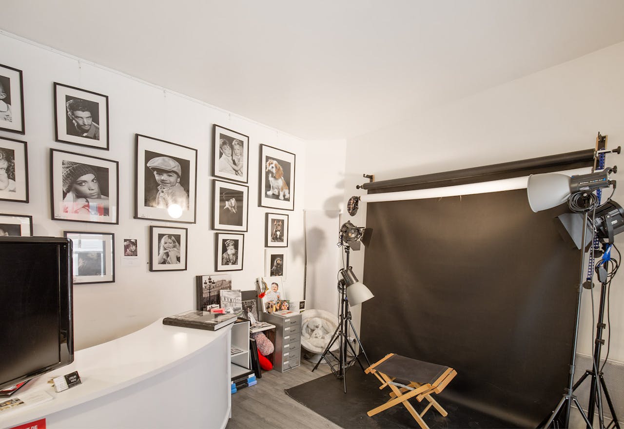 Boutique Space in Le Marais - Image 2