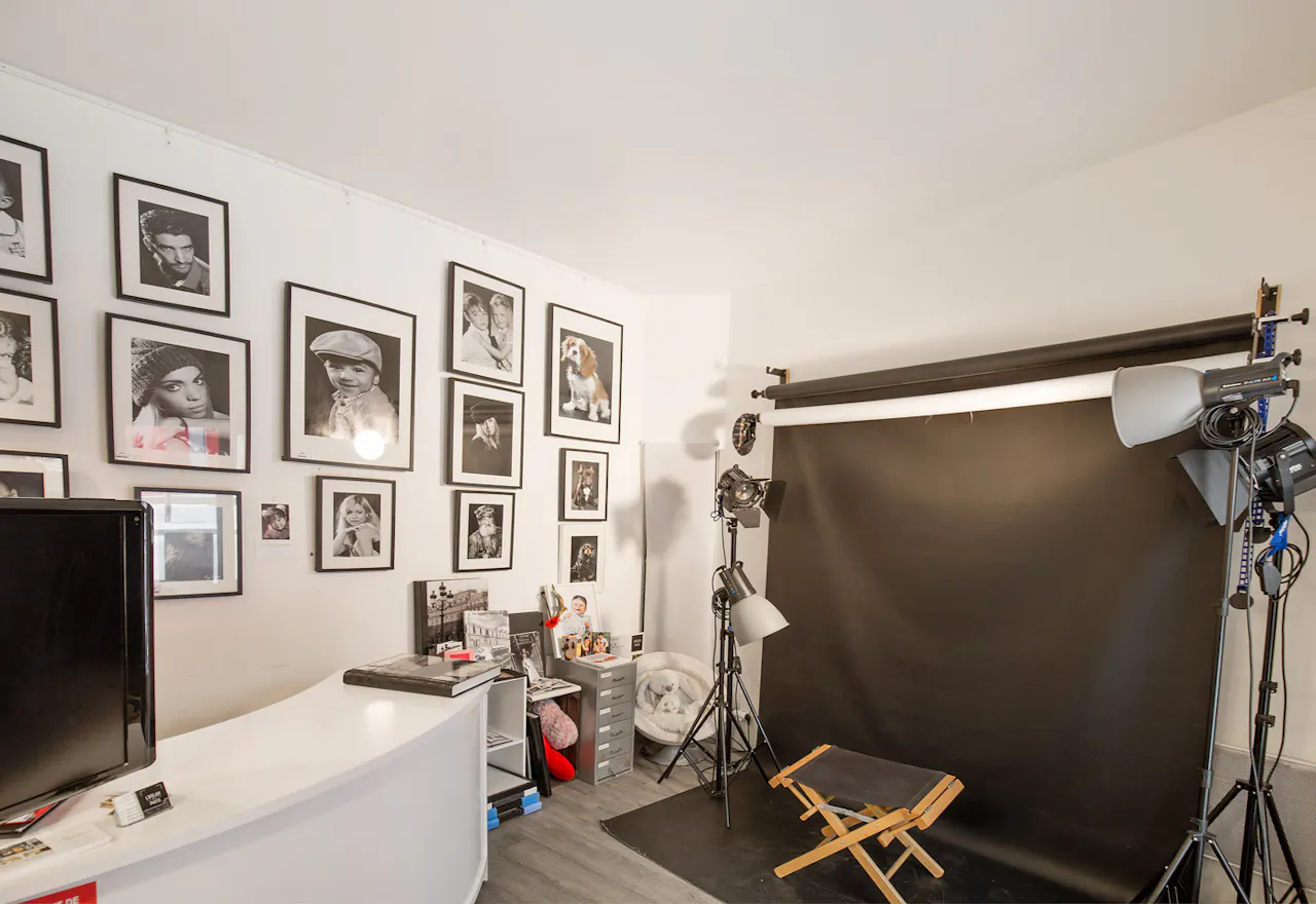 Boutique Space in Le Marais - Image 2