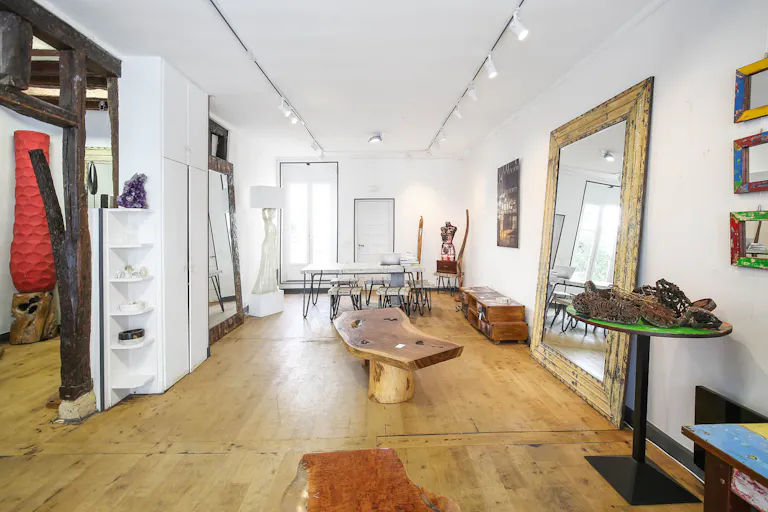 Art Gallery Space in Le Marais - Image 0