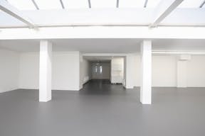 Spacious Gallery in the Jordaan - Image 2
