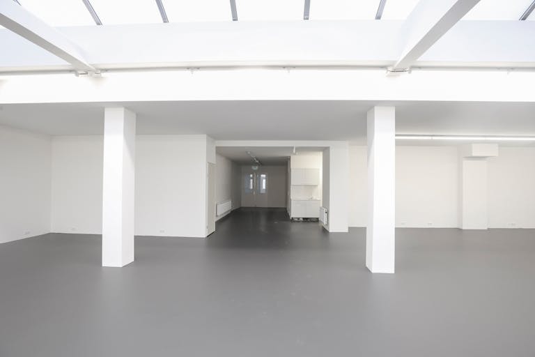 Spacious Gallery in the Jordaan - Image 2