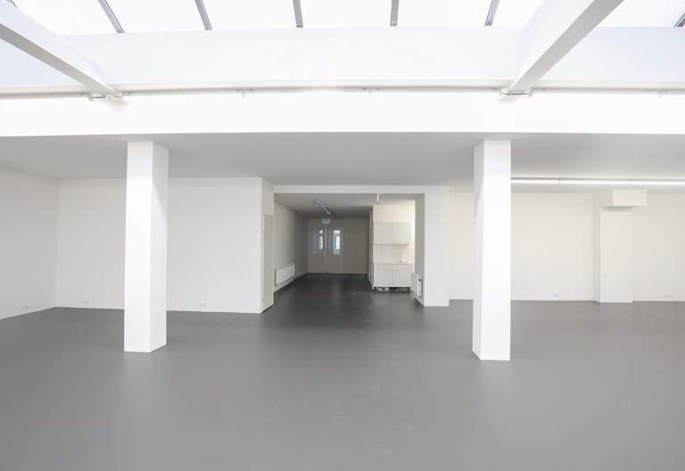 Spacious Gallery in the Jordaan - Image 2