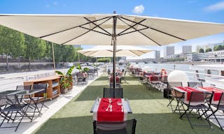 Beautiful Boat Venue on the Seine - Image 3