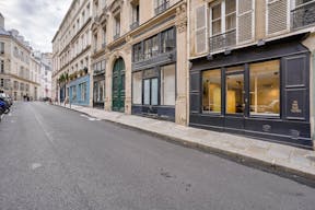 Pop-Up Boutique - Image 1