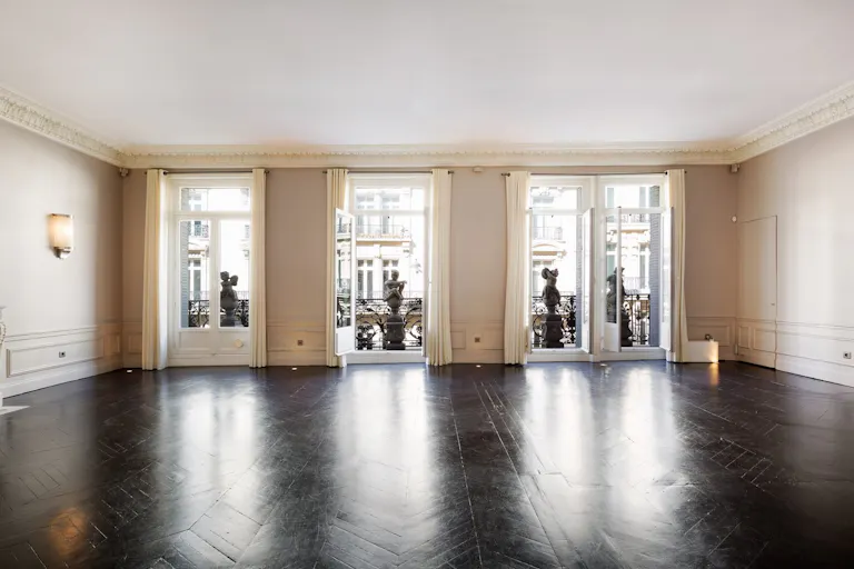Showroom in Sublime Triangle d'Or - Image 4