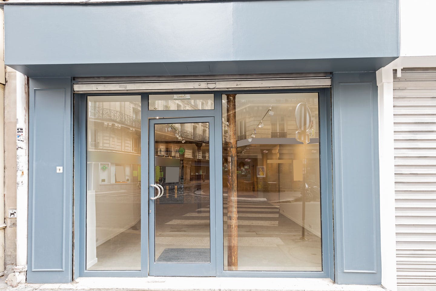 Renovated 63 sqm Pop-Up Space Near République, Paris