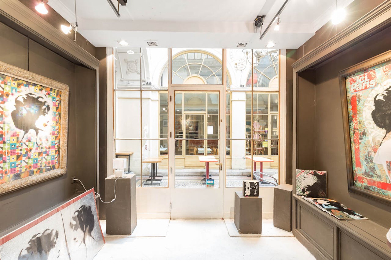 Gallery Space Near Palais Royal - Image 0