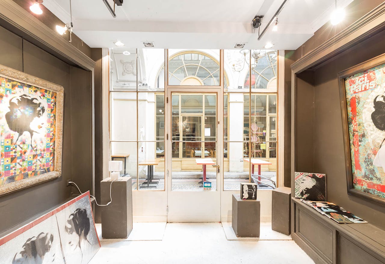 Gallery Space Near Palais Royal - Image 0