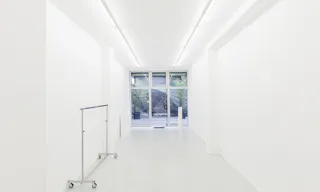 Urban Gallery Space in Haut-Marais - Image 0