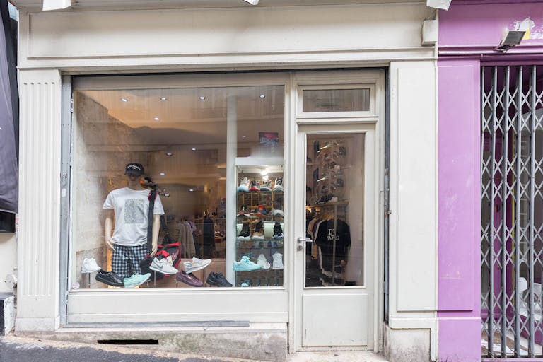 Pop-Up Shop in Montmartre - Image 1