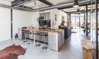 Modern Loft Space in East - Image 1