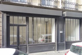 Modern Shop Space in Le Marais - Image 1
