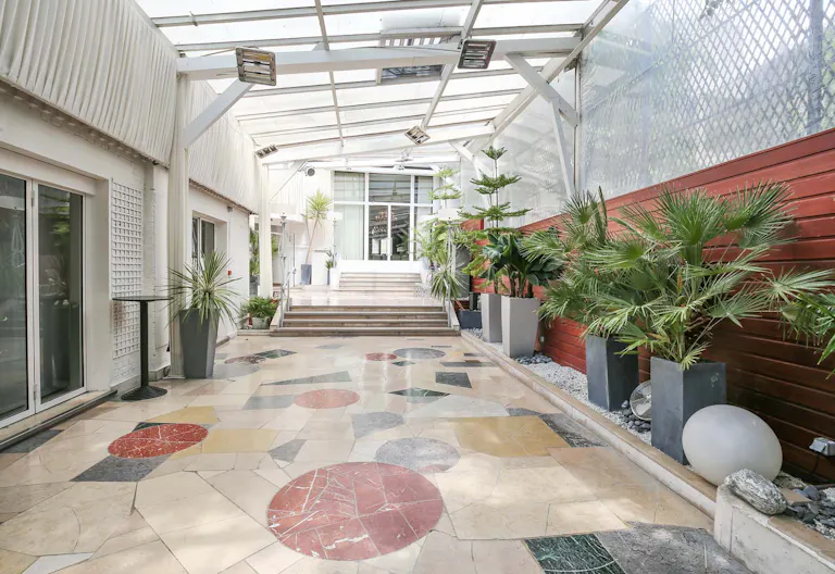 Unique Event Space in Paris 16th - Image 1