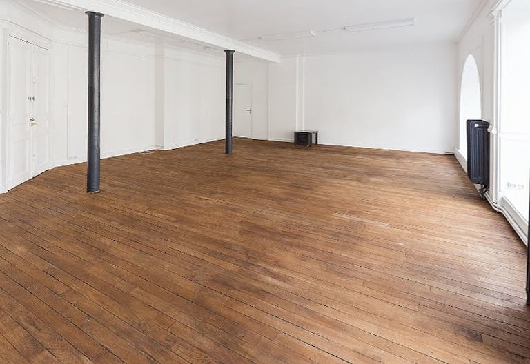 Showroom Near Arts et Métiers - Image 2