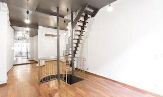 Pristine Retail Space in Le Marais - Image 1