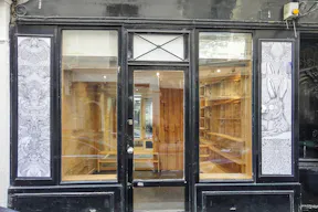 Cozy Boutique in Le Marais - Image 0
