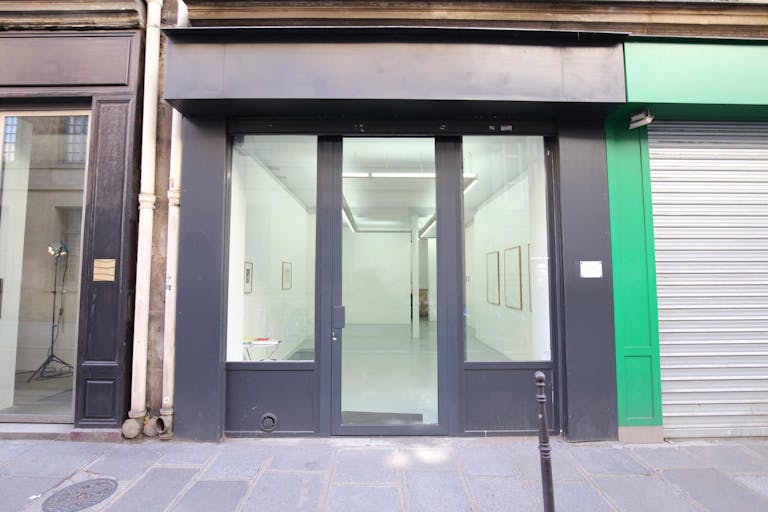 White Box Gallery in Le Marais - Image 4