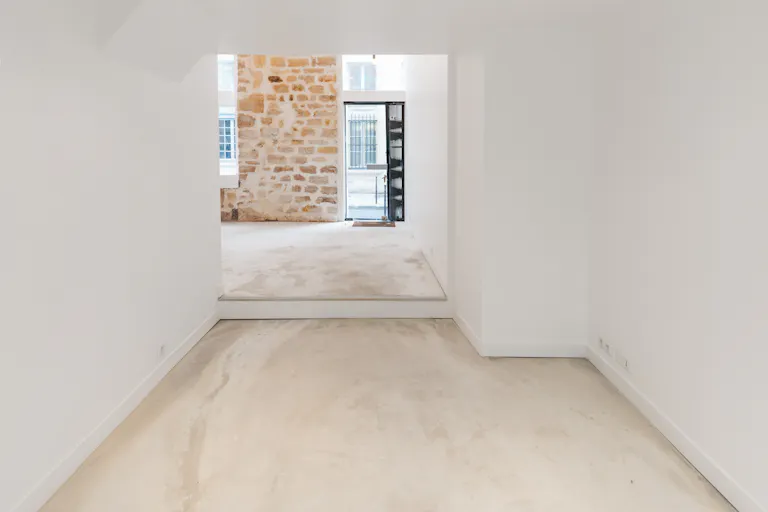 Tasteful Boutique in Le Marais - Image 0