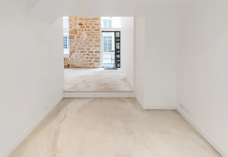 Tasteful Boutique in Le Marais - Image 0
