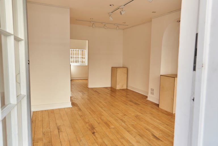 Beautiful Marylebone Showroom - Image 3