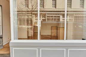 Beautiful Marylebone Showroom - Image 9