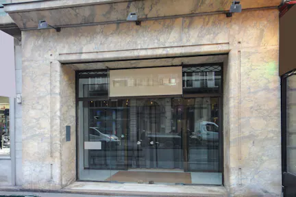 Classic Boutique in Louvre-Rivoli - Image 0